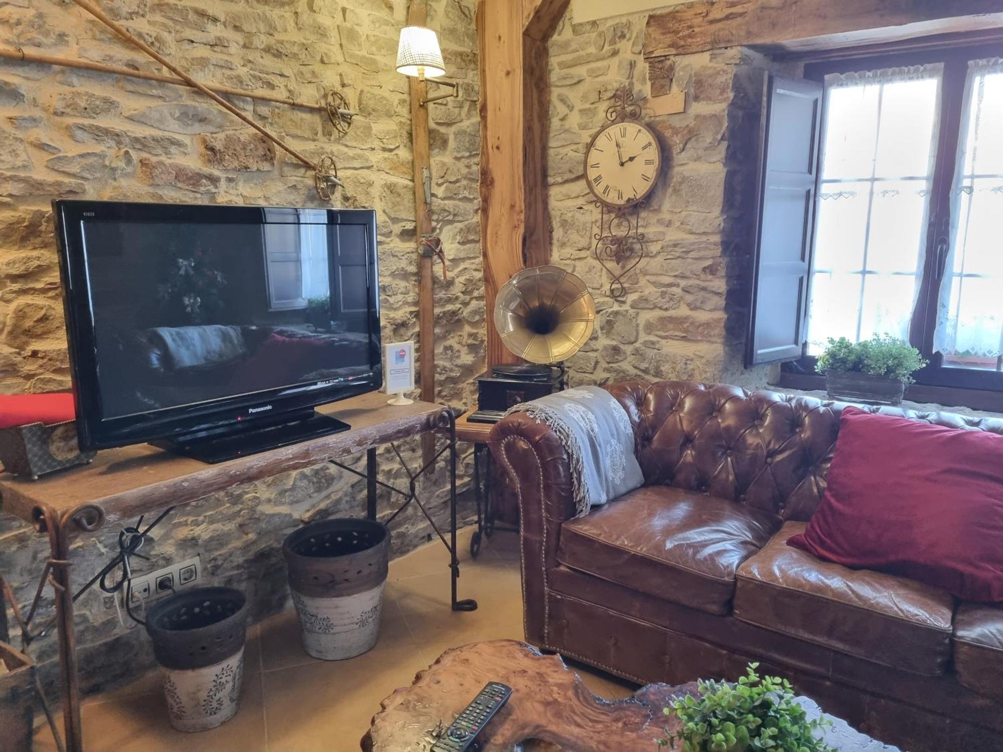 Hotel Rural La Casa Encanto Espinosa De Los Monteros Ngoại thất bức ảnh