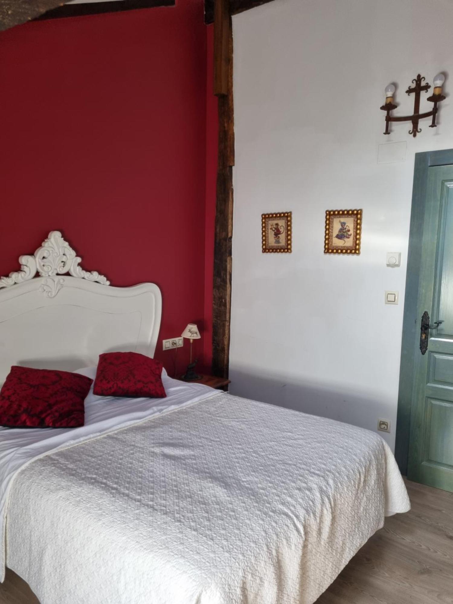 Hotel Rural La Casa Encanto Espinosa De Los Monteros Ngoại thất bức ảnh