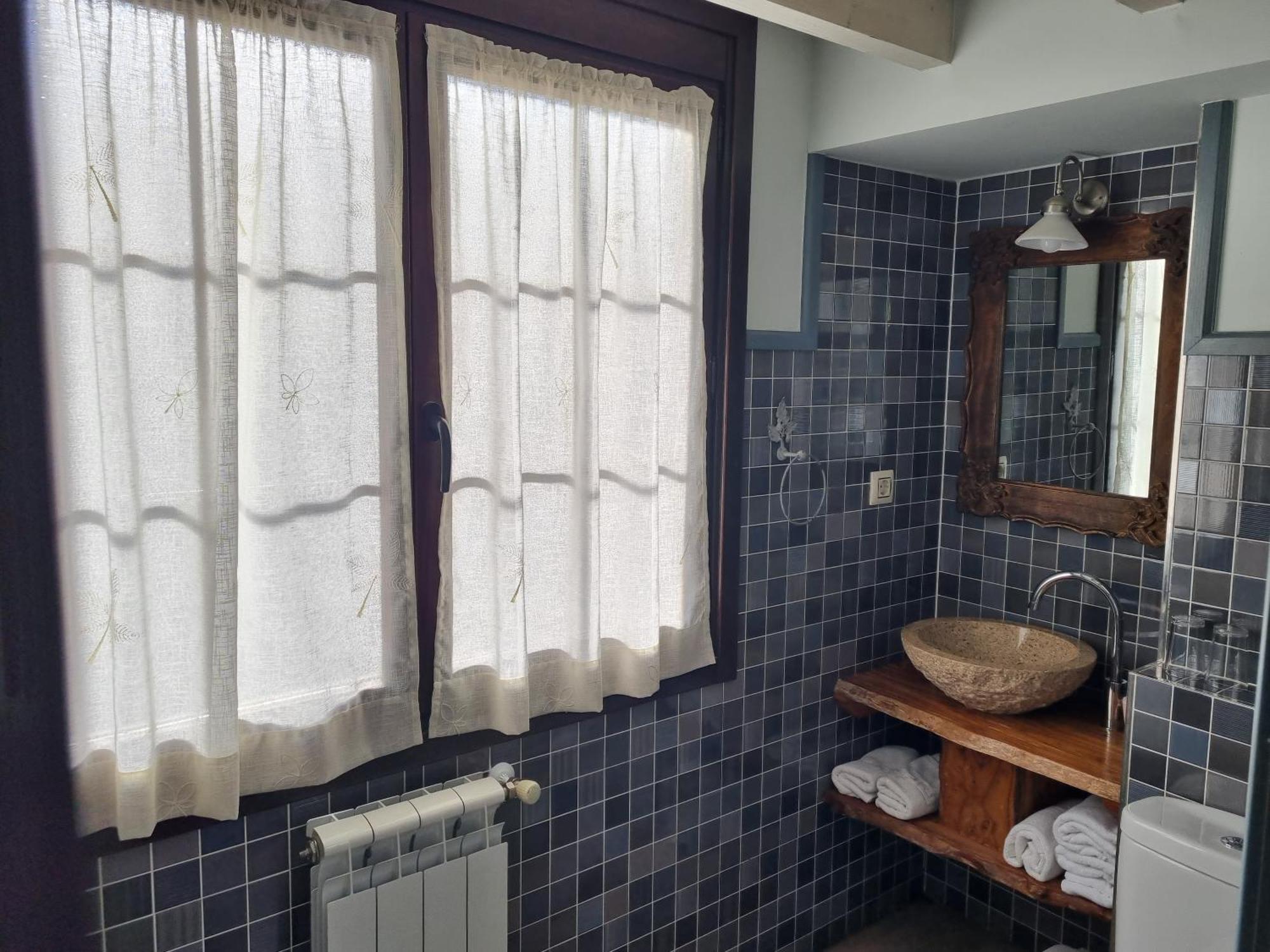 Hotel Rural La Casa Encanto Espinosa De Los Monteros Ngoại thất bức ảnh